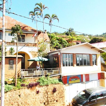 Three Palms Fianar Hotell Fianarantsoa Exteriör bild