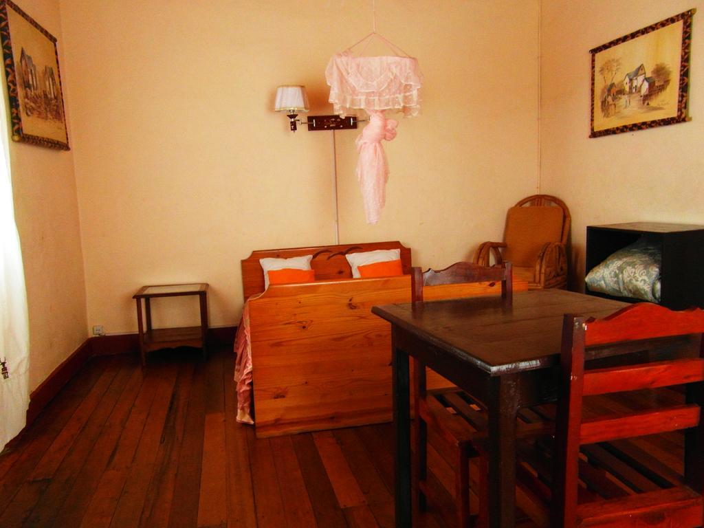Three Palms Fianar Hotell Fianarantsoa Exteriör bild